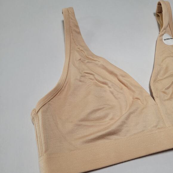 Alfani Super Soft Essential Unlined Bralette Creamy Ivory Beige NWT Size Medium - Picture 3 of 9